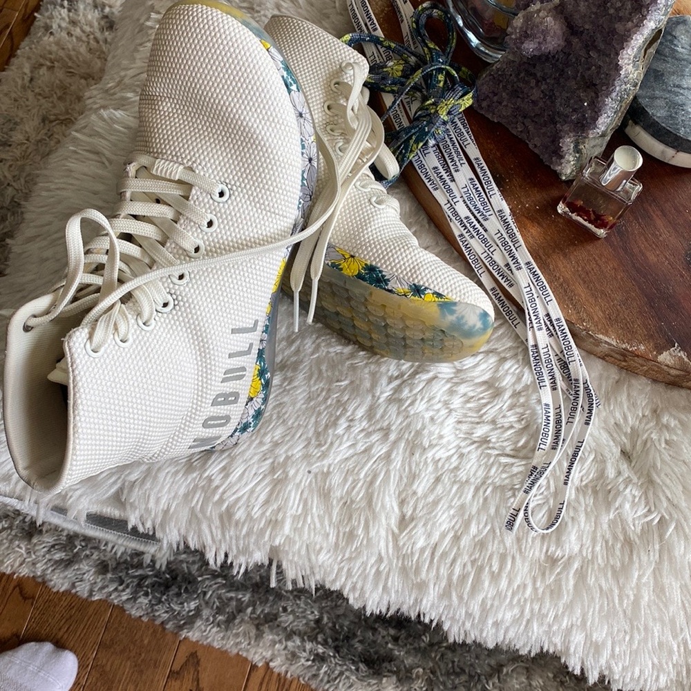 NOBULL Spring floral Athletic Shoes High-Top Design